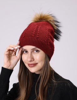 women's toque with pom pom